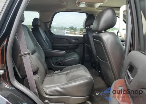 2010 Cadillac Escalade Premium from USA, damaged, VIN 1GYUKCEF0AR172627